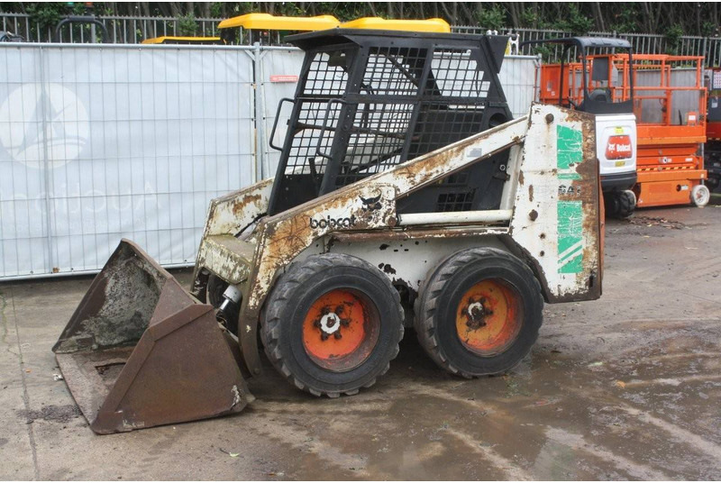 Bobcat 641 - اللودر بعجل: صور 1 Bobcat 641 - اللودر بعجل: صور 1
