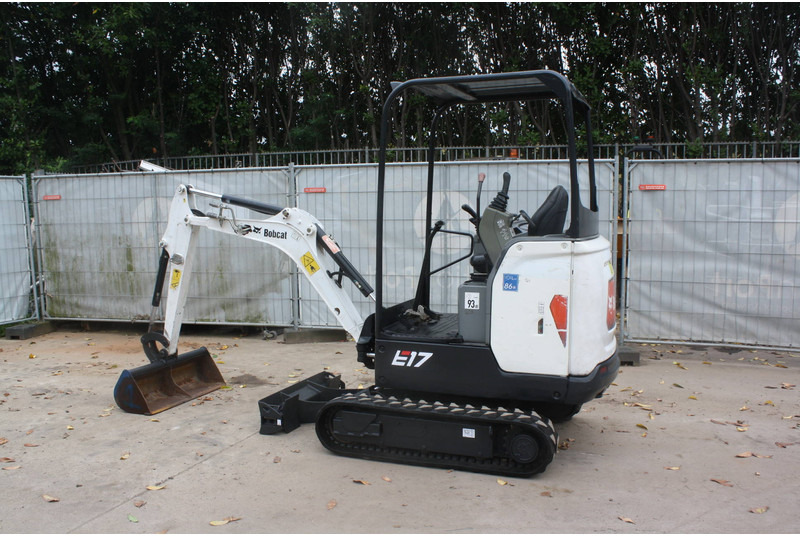 Bobcat E17 - حفارة مصغرة: صور 1 Bobcat E17 - حفارة مصغرة: صور 1