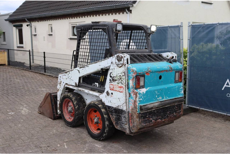 Bobcat S100 - اللودر بعجل: صور 4 Bobcat S100 - اللودر بعجل: صور 4