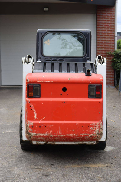 Bobcat S130 - اللودر بعجل: صور 5 Bobcat S130 - اللودر بعجل: صور 5