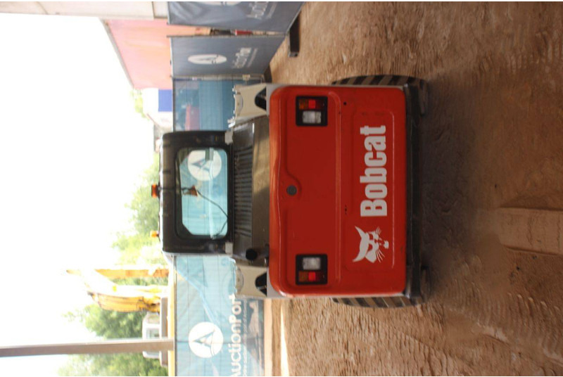 Bobcat S550 - اللودر بعجل: صور 4 Bobcat S550 - اللودر بعجل: صور 4