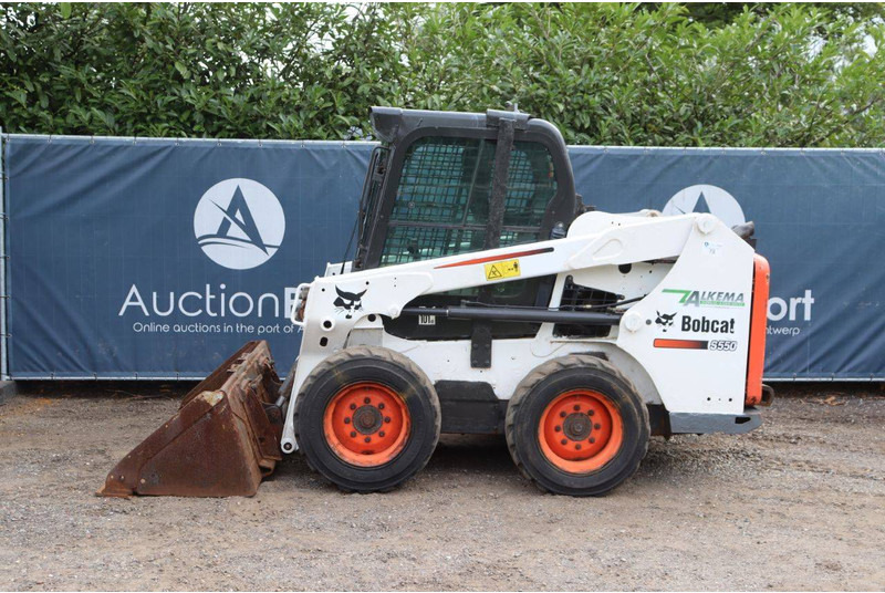 Bobcat S550 - اللودر بعجل: صور 2 Bobcat S550 - اللودر بعجل: صور 2