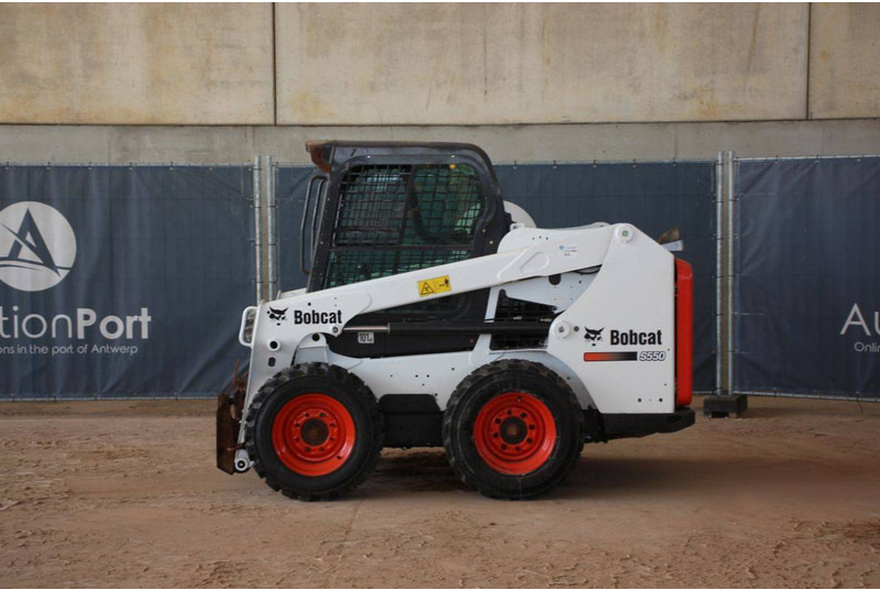Bobcat S550 - اللودر بعجل: صور 2 Bobcat S550 - اللودر بعجل: صور 2