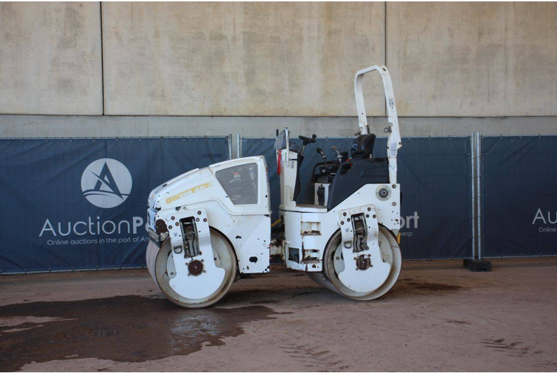 Bomag BW138AD-5 - مدماج: صور 1 Bomag BW138AD-5 - مدماج: صور 1
