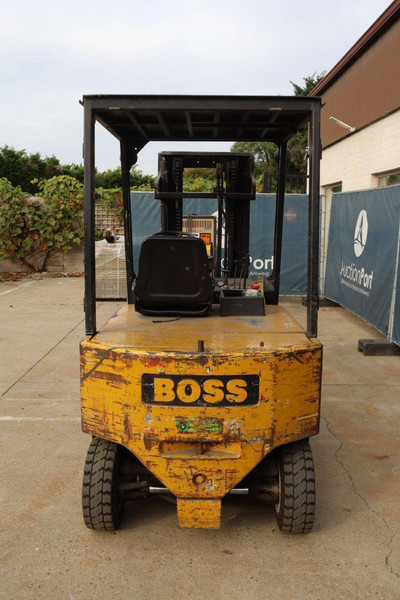 Boss PE30MK - رافعة شوكية كهربائية: صور 5 Boss PE30MK - رافعة شوكية كهربائية: صور 5
