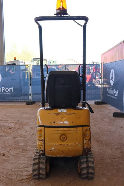 Caterpillar 300.9D - حفارة مصغرة: صور 4 Caterpillar 300.9D - حفارة مصغرة: صور 4