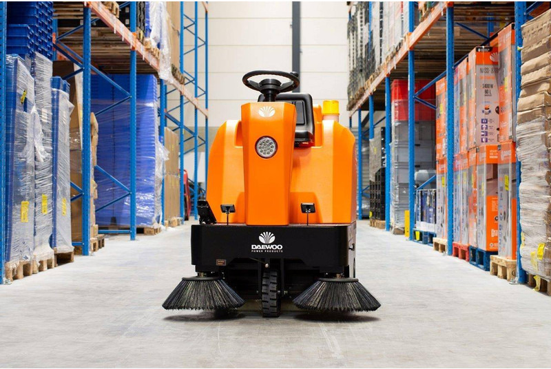 Daewoo DAS80 Zit - سياره كنس شوارع: صور 3 Daewoo DAS80 Zit - سياره كنس شوارع: صور 3