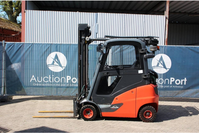 Fenwick-Linde H14T-01 - رافعة شوكية تعمل بالغاز: صور 2 Fenwick-Linde H14T-01 - رافعة شوكية تعمل بالغاز: صور 2