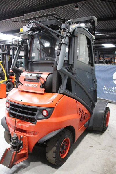 Fenwick-Linde H40T-02 - رافعة شوكية تعمل بالغاز: صور 5 Fenwick-Linde H40T-02 - رافعة شوكية تعمل بالغاز: صور 5
