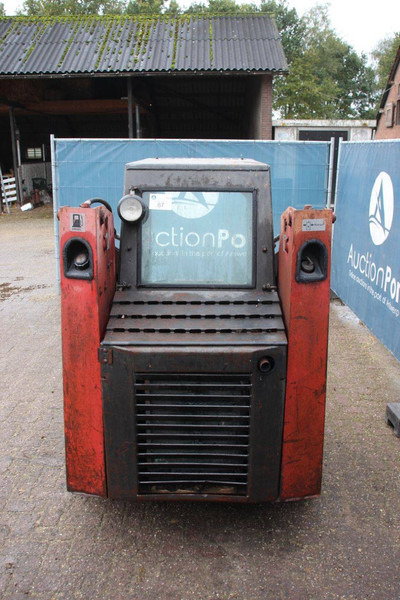 Gehl SL3610 - اللودر بعجل: صور 4 Gehl SL3610 - اللودر بعجل: صور 4