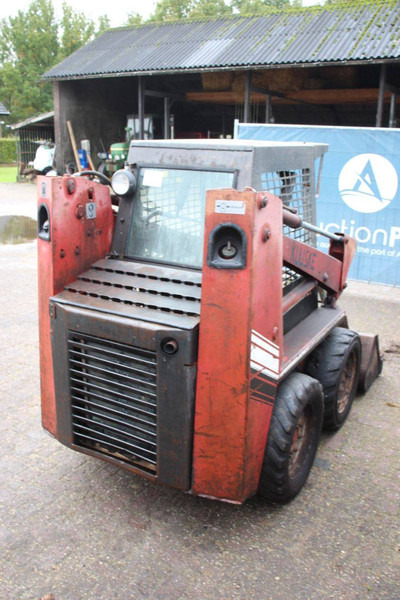 Gehl SL3610 - اللودر بعجل: صور 5 Gehl SL3610 - اللودر بعجل: صور 5