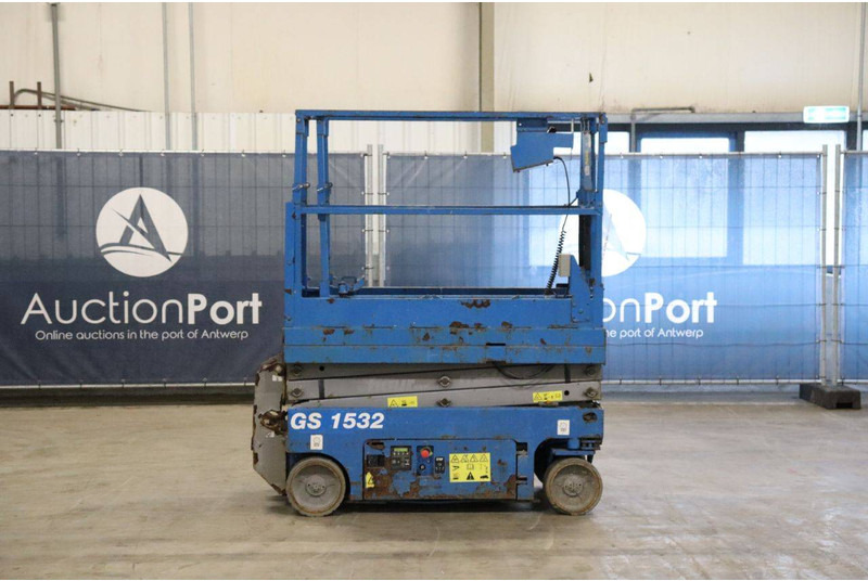 Genie GS-1532 - رافعات مقصية: صور 2 Genie GS-1532 - رافعات مقصية: صور 2