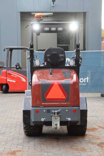 Giant G2200E X-TRA - اللودر بعجل: صور 5 Giant G2200E X-TRA - اللودر بعجل: صور 5