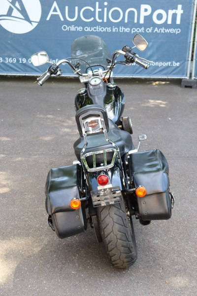 Harley-Davidson Dyna Street Bob - دراجة بخارية: صور 5 Harley-Davidson Dyna Street Bob - دراجة بخارية: صور 5