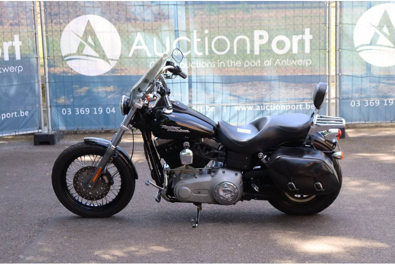 Harley-Davidson Dyna Street Bob - دراجة بخارية: صور 2 Harley-Davidson Dyna Street Bob - دراجة بخارية: صور 2