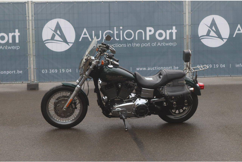 Harley-Davidson Dyna Street Bob - دراجة بخارية: صور 1 Harley-Davidson Dyna Street Bob - دراجة بخارية: صور 1