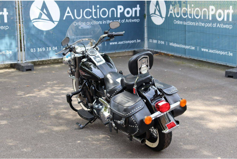 Harley-Davidson Heritage Softail Classic - دراجة بخارية: صور 4 Harley-Davidson Heritage Softail Classic - دراجة بخارية: صور 4