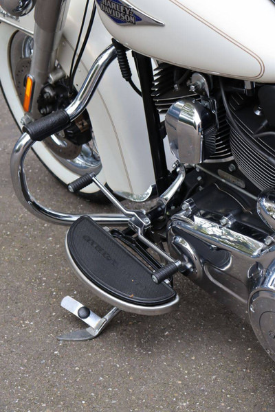 دراجة بخارية Harley-Davidson Heritage Softail: صور 18