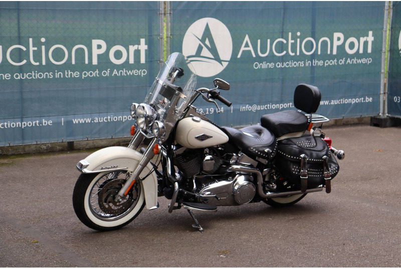 دراجة بخارية Harley-Davidson Heritage Softail: صور 9