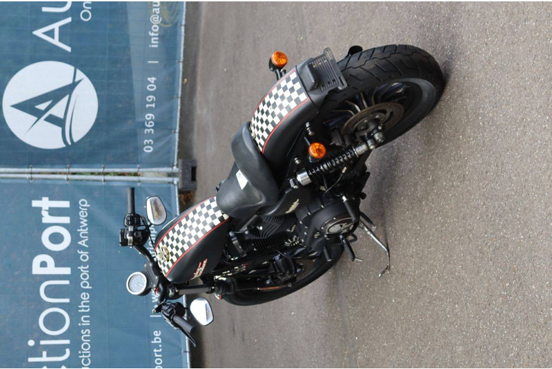 Harley-Davidson Sportster 883N Iron - دراجة بخارية: صور 4 Harley-Davidson Sportster 883N Iron - دراجة بخارية: صور 4