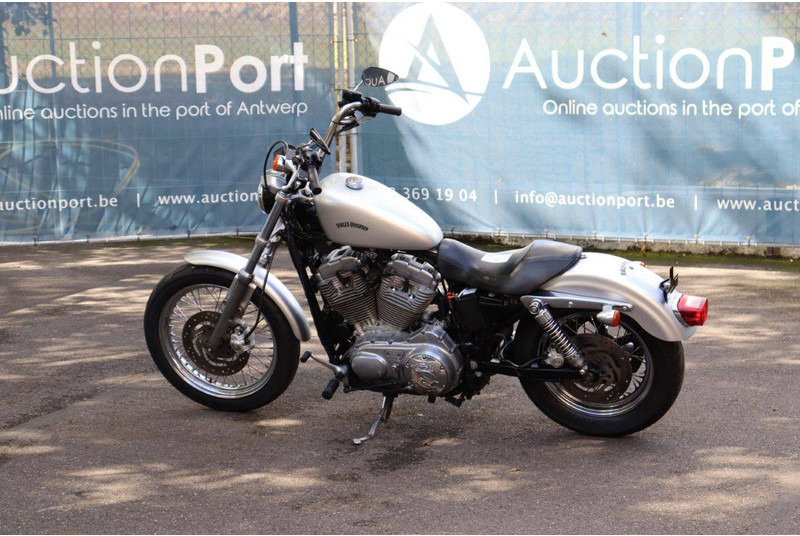 Harley-Davidson Sportster XL 883 Roadster - دراجة بخارية: صور 3 Harley-Davidson Sportster XL 883 Roadster - دراجة بخارية: صور 3