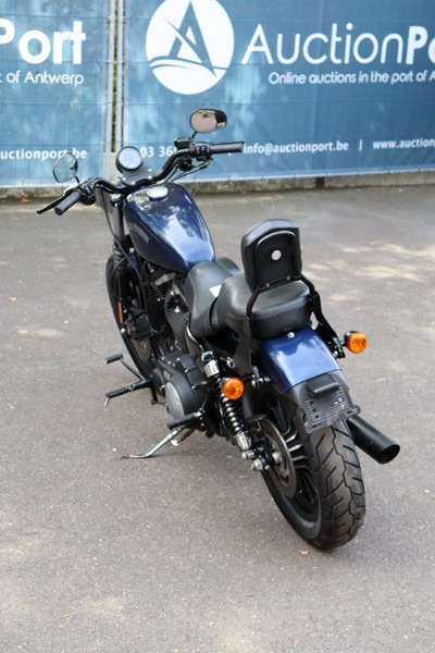 Harley-Davidson Sportster XL883 Iron - دراجة بخارية: صور 5 Harley-Davidson Sportster XL883 Iron - دراجة بخارية: صور 5