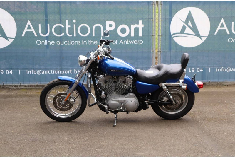 Harley-Davidson Sportster XL883 - دراجة بخارية: صور 1 Harley-Davidson Sportster XL883 - دراجة بخارية: صور 1