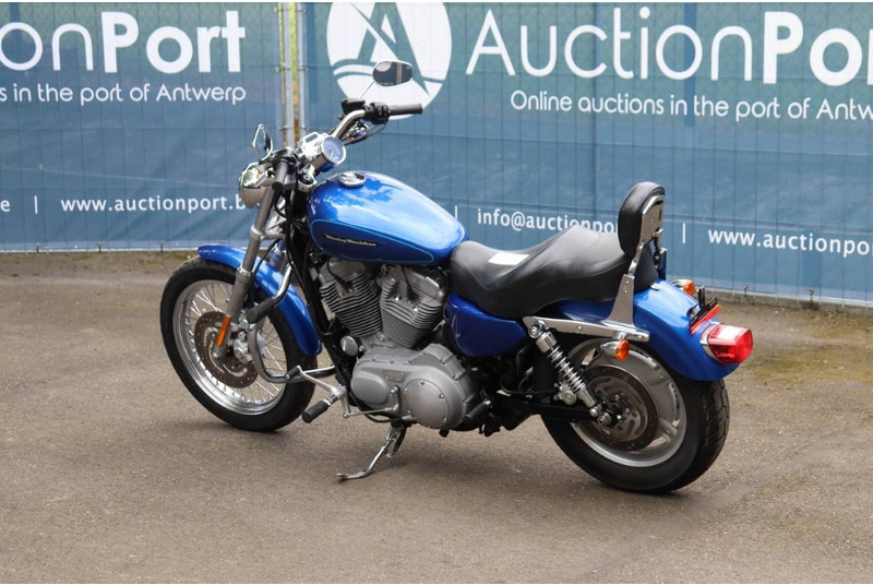 Harley-Davidson Sportster XL883 - دراجة بخارية: صور 3 Harley-Davidson Sportster XL883 - دراجة بخارية: صور 3