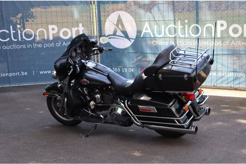 Harley-Davidson Ultra Classic - دراجة بخارية: صور 3 Harley-Davidson Ultra Classic - دراجة بخارية: صور 3