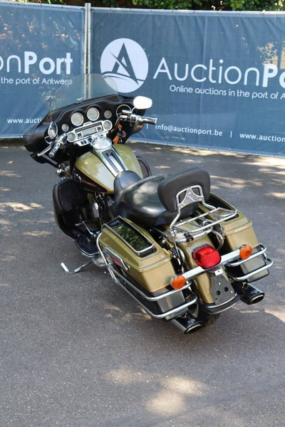 Harley-Davidson Ultra Classic - دراجة بخارية: صور 4 Harley-Davidson Ultra Classic - دراجة بخارية: صور 4