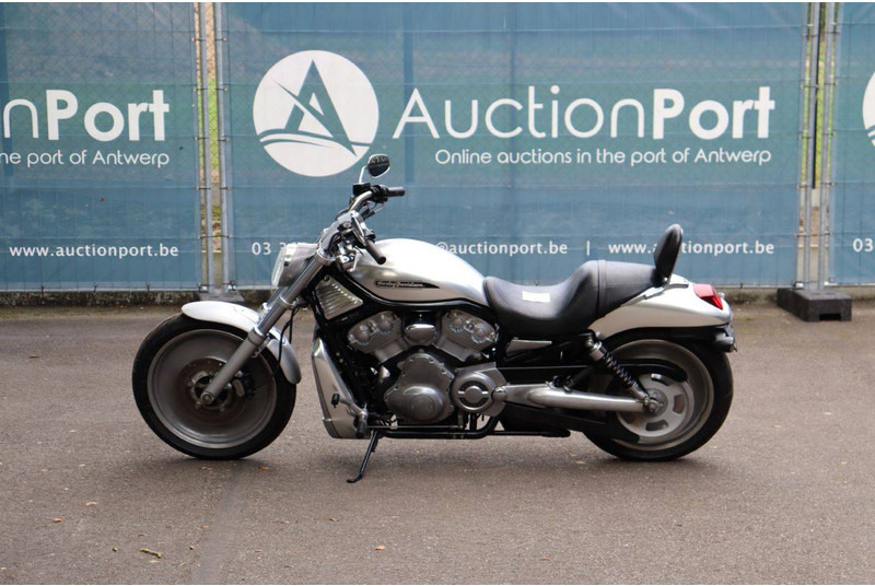 Harley-Davidson V-Rod VRSC - دراجة بخارية: صور 2 Harley-Davidson V-Rod VRSC - دراجة بخارية: صور 2