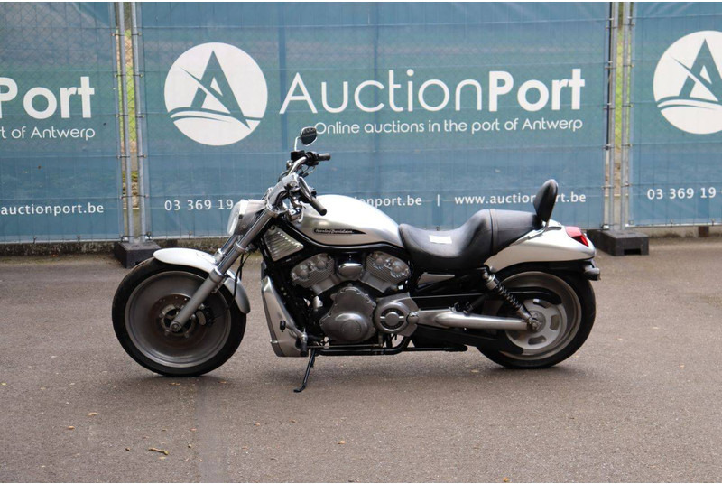 Harley-Davidson V-Rod VRSC - دراجة بخارية: صور 1 Harley-Davidson V-Rod VRSC - دراجة بخارية: صور 1