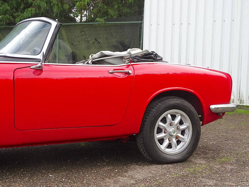 Honda S800 - سيدان: صور 5 Honda S800 - سيدان: صور 5