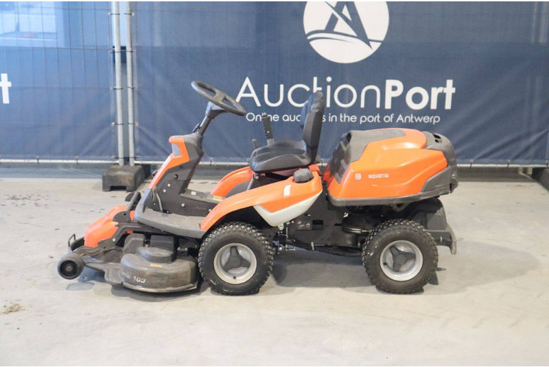 Husqvarna R216TAWD - جزازة المروج: صور 2 Husqvarna R216TAWD - جزازة المروج: صور 2