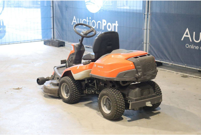 Husqvarna R216TAWD - جزازة المروج: صور 4 Husqvarna R216TAWD - جزازة المروج: صور 4
