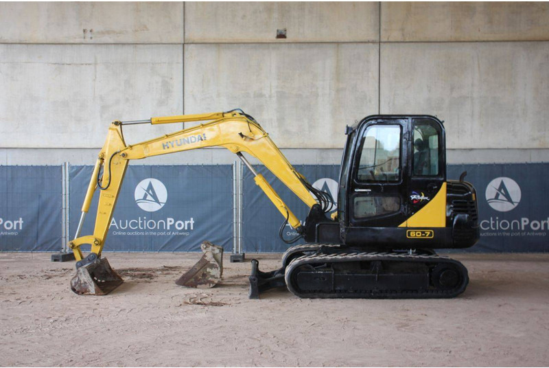 Hyundai R60-7 - حفارات زحافة: صور 2 Hyundai R60-7 - حفارات زحافة: صور 2