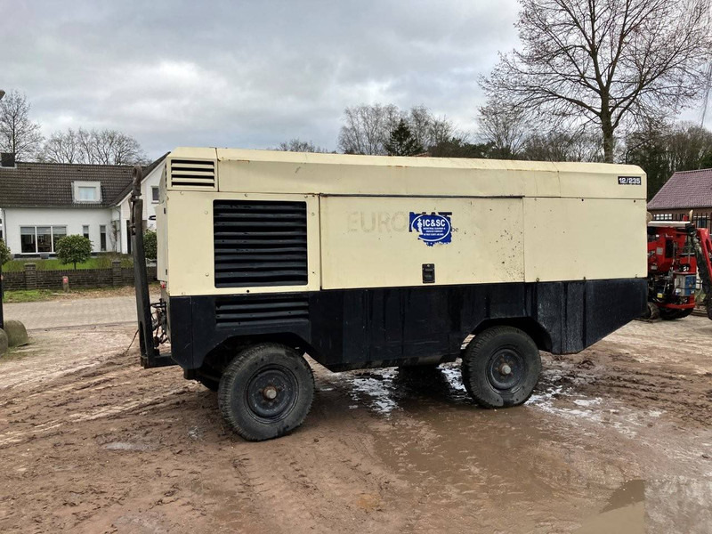 Ingersoll Rand 12/235 - ضاغط الهواء: صور 1 Ingersoll Rand 12/235 - ضاغط الهواء: صور 1