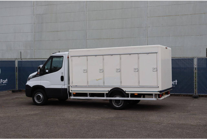 Iveco 35S13 - الشاحنات الصغيرة صندوق مغلق: صور 4 Iveco 35S13 - الشاحنات الصغيرة صندوق مغلق: صور 4