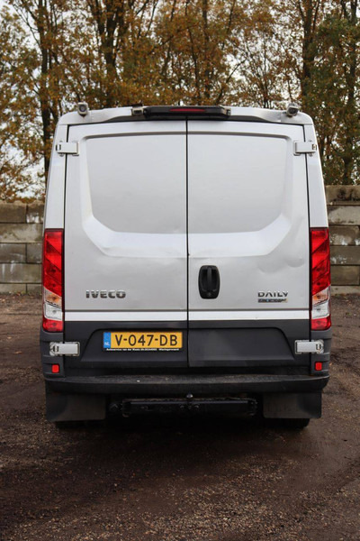 Iveco Daily 40C21 - فان: صور 5 Iveco Daily 40C21 - فان: صور 5