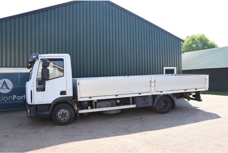 Iveco ML80E18/P - شاحنات مسطحة: صور 1 Iveco ML80E18/P - شاحنات مسطحة: صور 1