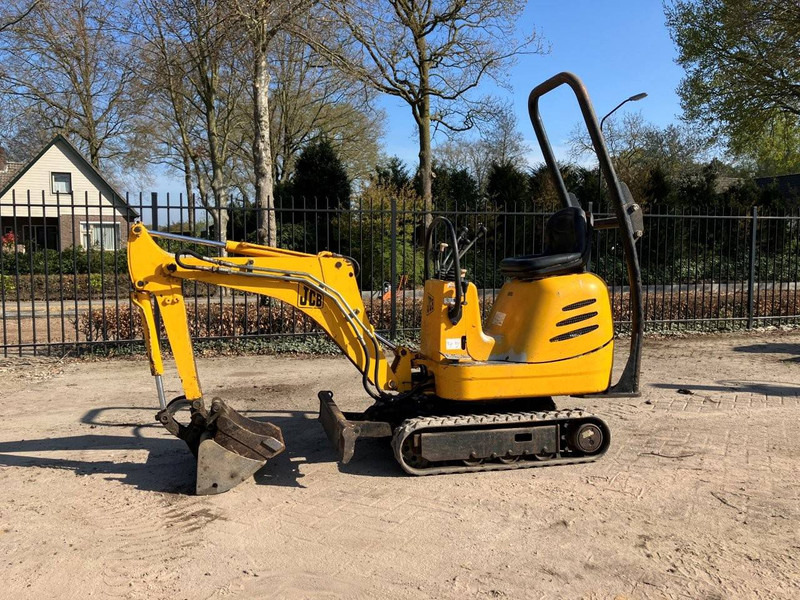 JCB 8008 - حفارة مصغرة: صور 1 JCB 8008 - حفارة مصغرة: صور 1