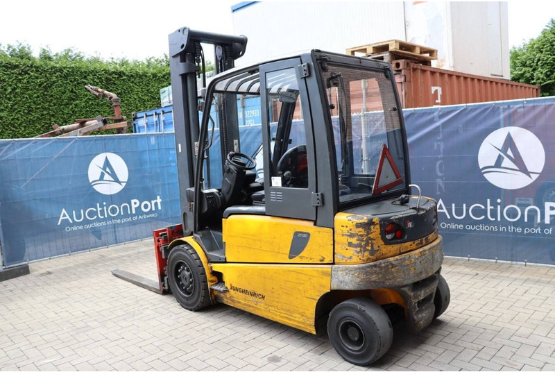 Jungheinrich EFG 540 - رافعة شوكية كهربائية: صور 4 Jungheinrich EFG 540 - رافعة شوكية كهربائية: صور 4