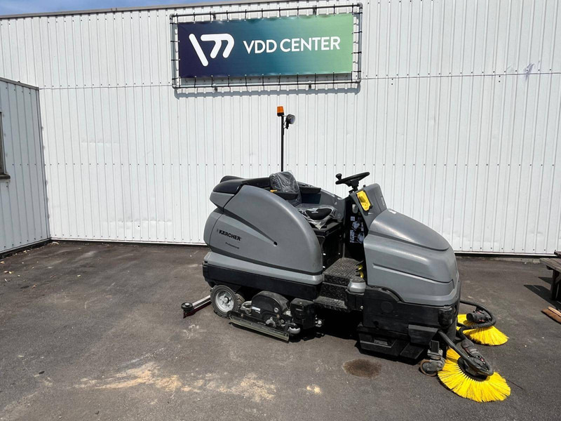 Kärcher R120 - سياره كنس شوارع: صور 2 Kärcher R120 - سياره كنس شوارع: صور 2