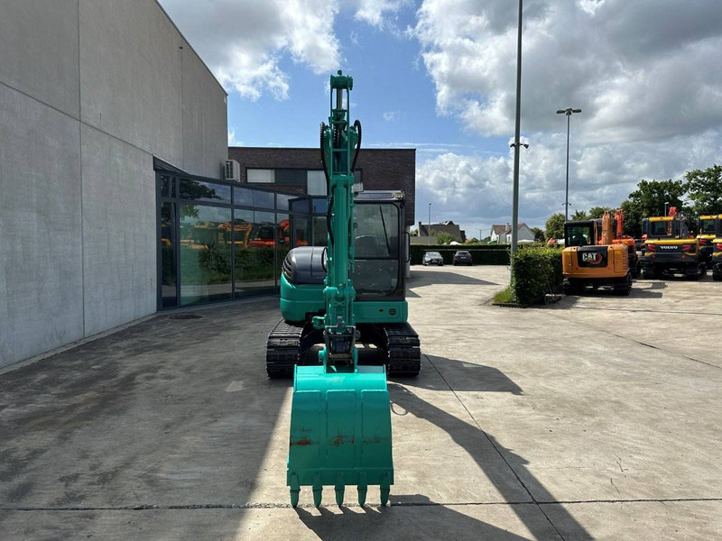 Kobelco SK55SRX-6 - حفارات زحافة: صور 2 Kobelco SK55SRX-6 - حفارات زحافة: صور 2
