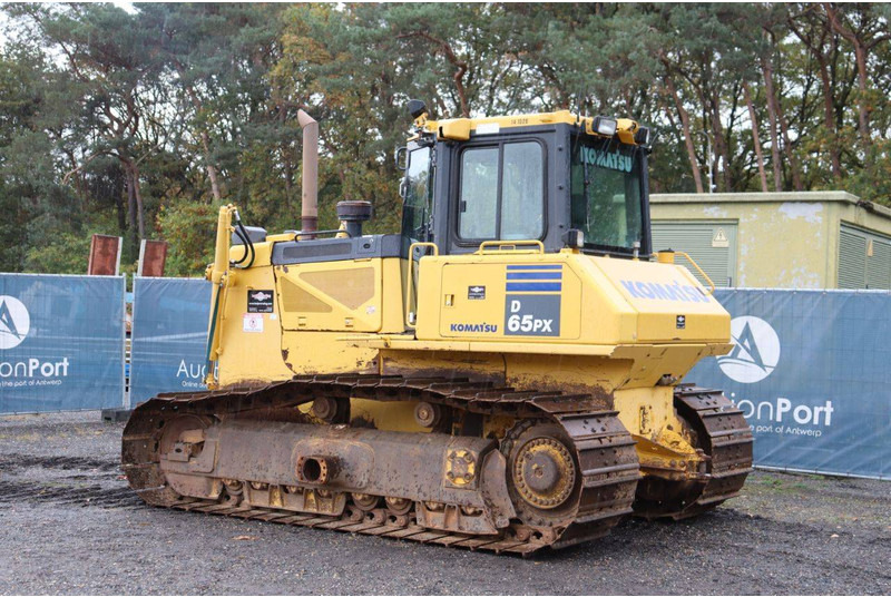 Komatsu D65PX-17 - بلدوزر: صور 3 Komatsu D65PX-17 - بلدوزر: صور 3