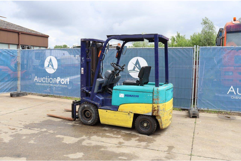 Komatsu FB25EX-8 - رافعة شوكية كهربائية: صور 3 Komatsu FB25EX-8 - رافعة شوكية كهربائية: صور 3