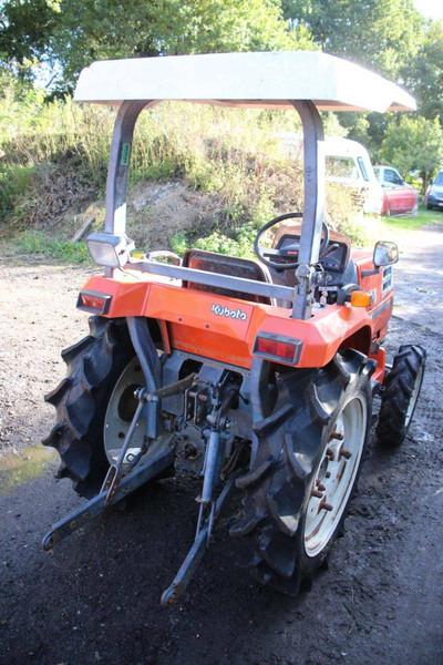 Kubota GT-3 - جرار: صور 5 Kubota GT-3 - جرار: صور 5