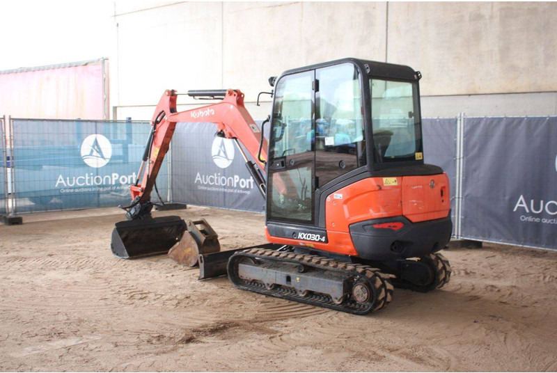 Kubota KX030-4 - حفارات زحافة: صور 3 Kubota KX030-4 - حفارات زحافة: صور 3
