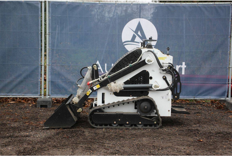 LH T360 - اللودر المجنزر: صور 2 LH T360 - اللودر المجنزر: صور 2