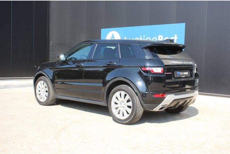 Land Rover Range Rover Evoque - سيارة دفع رباعي: صور 3 Land Rover Range Rover Evoque - سيارة دفع رباعي: صور 3